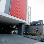Private 111 Square Meters 2 Bedrooms City Chiangmai